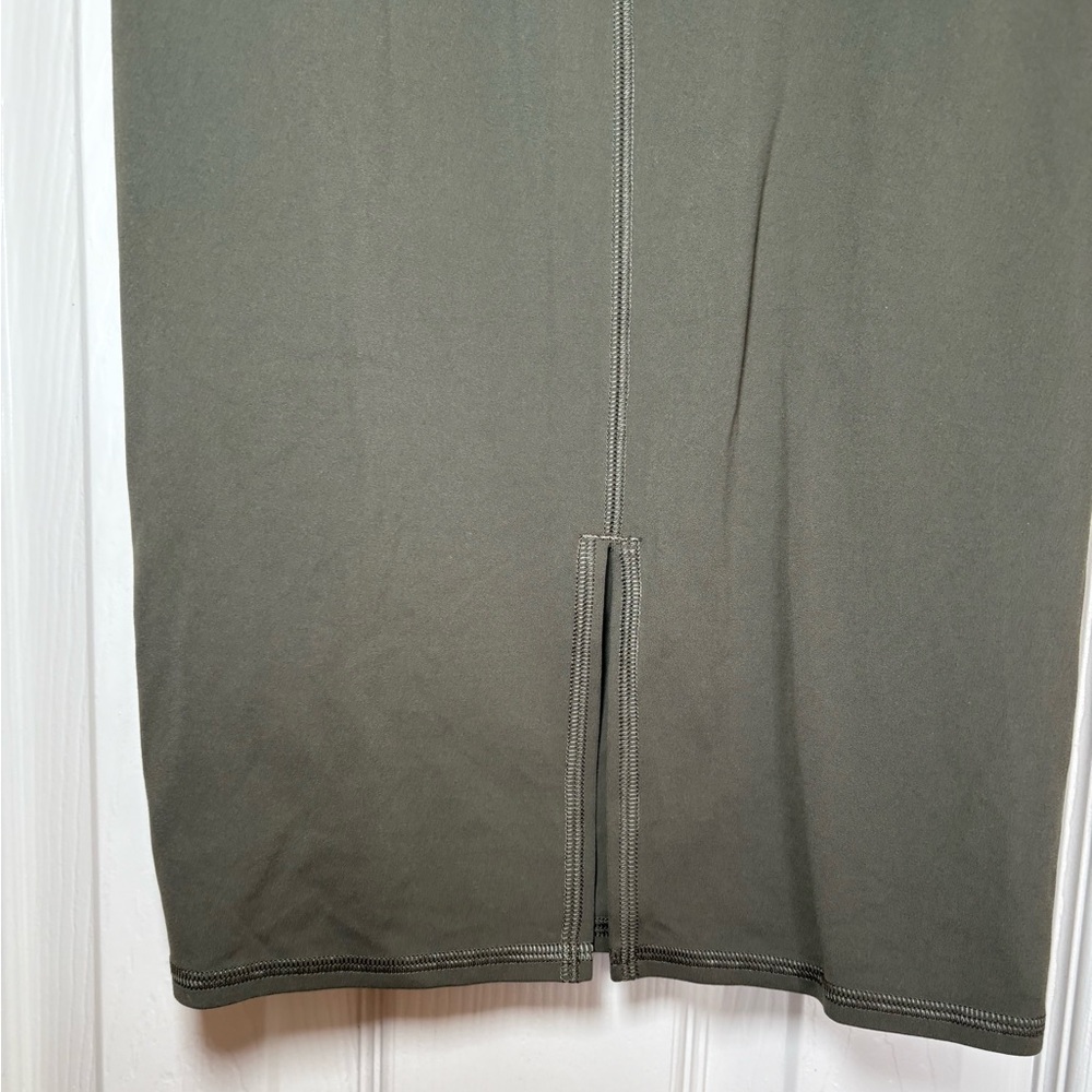 Lululemon Nulu Slim-Fit‎ High-Rise Skirt 28” Grey Eucalyptus Size 2 - Picture 8 of 9
